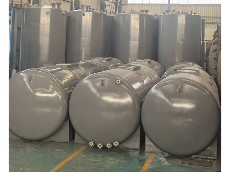 色色APP大全厂家分享在储罐材料在进行生产时要避免辊面被硬钢刀划伤